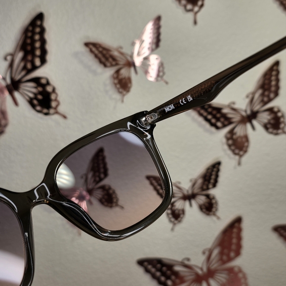 MCM Rose Gradient Sunglasses - Picture 7 of 14